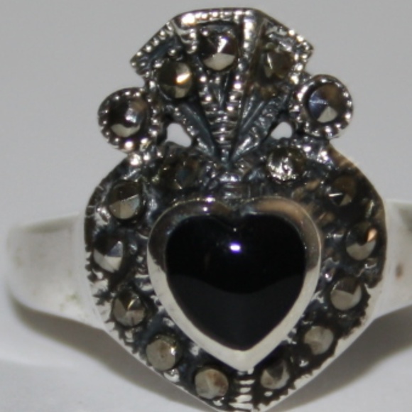 .925 onyx and marcasite claddagh ring NWT - Picture 5 of 6